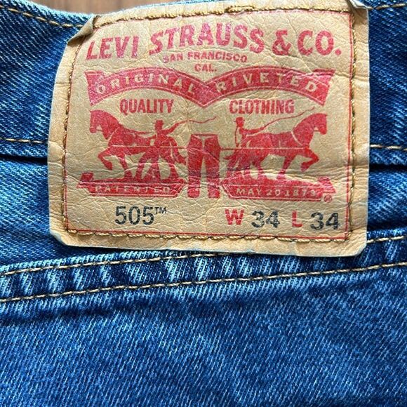 Levi's Men's 505 Regular Fit Straight Jeans - Picture 2 of 6